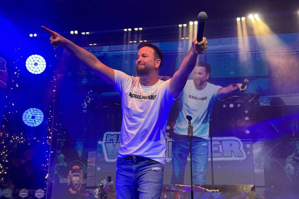 Schlagersänger Wendler feiert Rückkehr an den Ballermann Schlagersänger Wendler feiert Rückkehr an den Ballermann