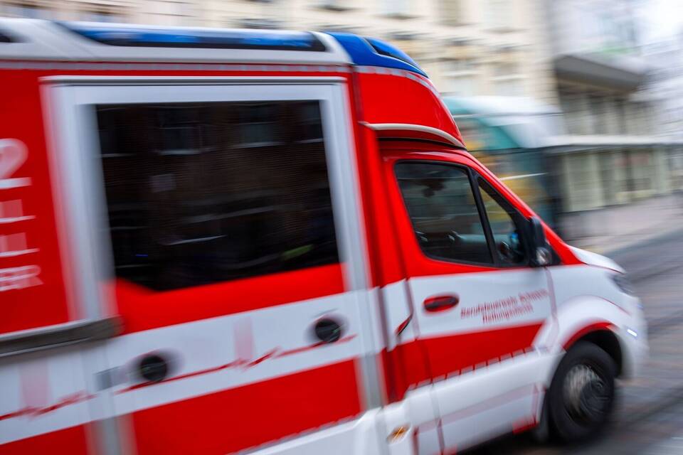 Notarzt im Blaulicht-Einsatz