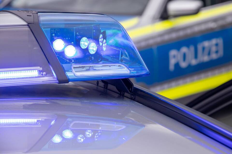 Polizei - Symbolbild Polizei - Symbolbild