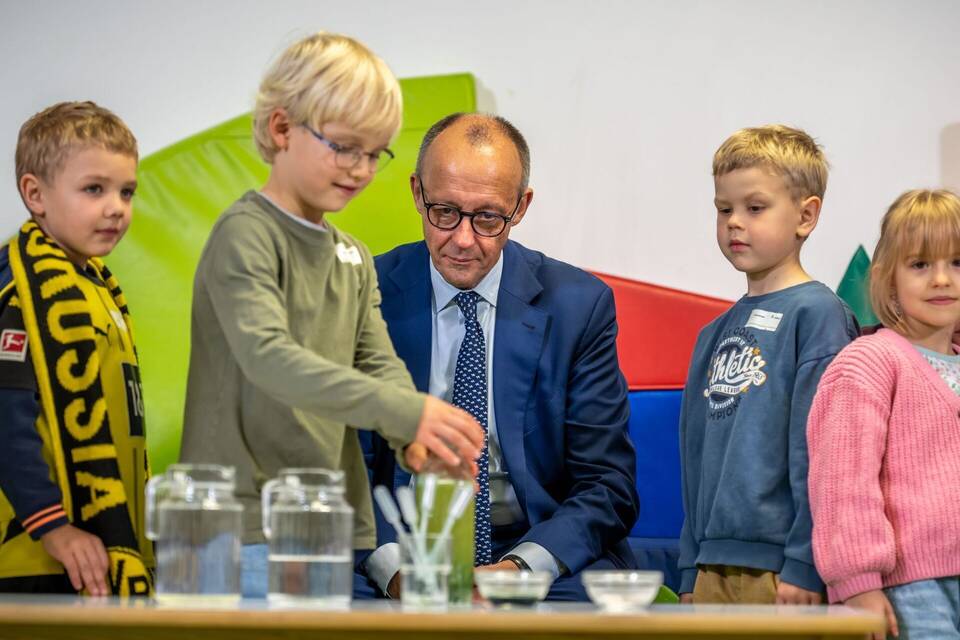Bundeskanzler Merz zum Antrittsbesuch in Brandenburg