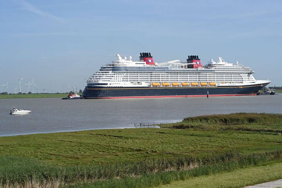 Überführung des neuen Kreuzfahrtschiffes «Disney Destiny»