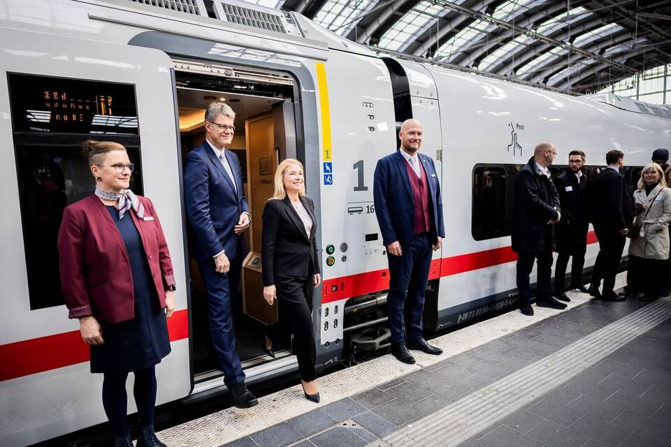 Premiere des neuen ICE L der Deutschen Bahn