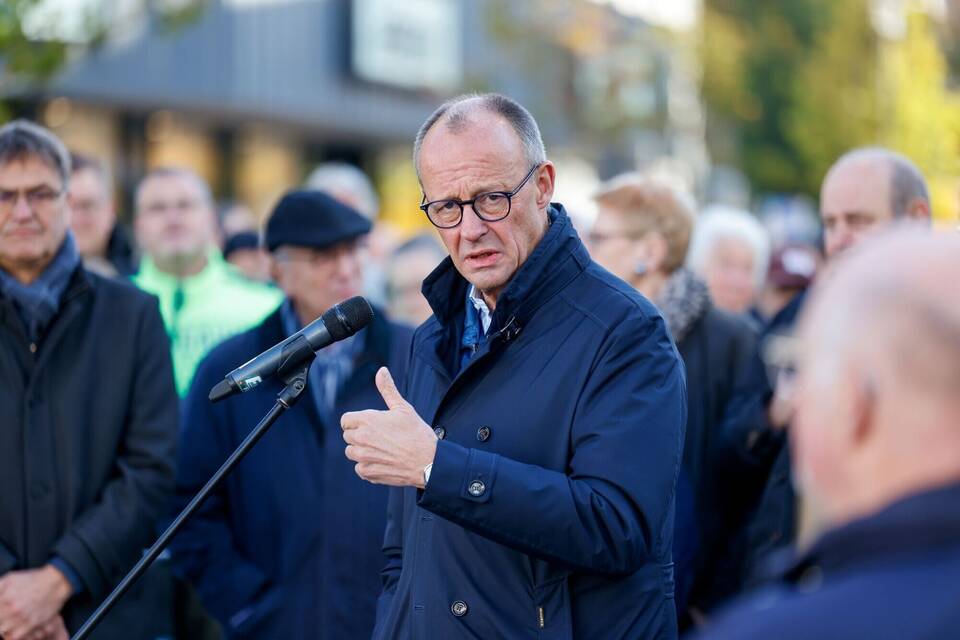 Bundeskanzler Merz zu Bürgergesprächen im Sauerland Bundeskanzler Merz zu Bürgergesprächen im Sauerland