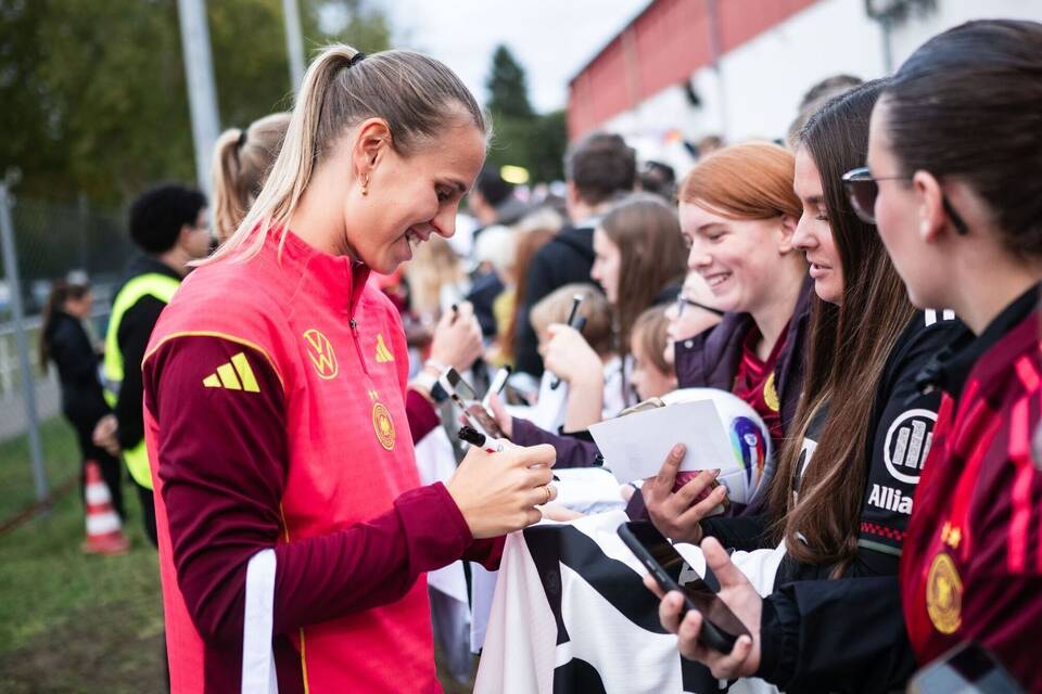 Training Fußball Nationalmannschaft Frauen