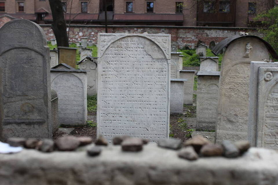 Fragen nach Zukunft des Holocaust-Gedenkens Fragen nach Zukunft des Holocaust-Gedenkens