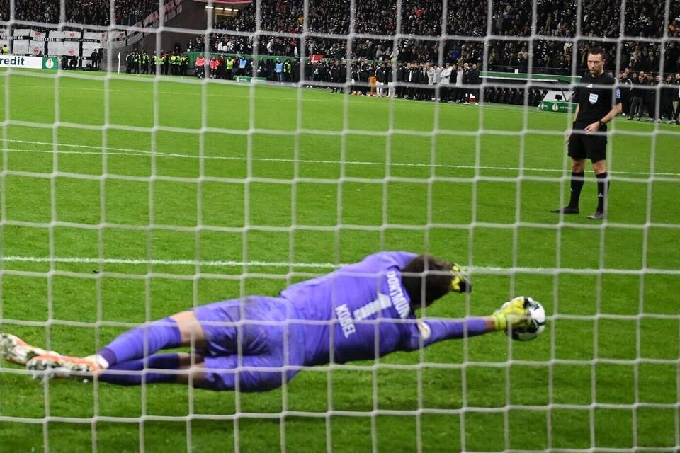 Eintracht Frankfurt - Borussia Dortmund Eintracht Frankfurt - Borussia Dortmund