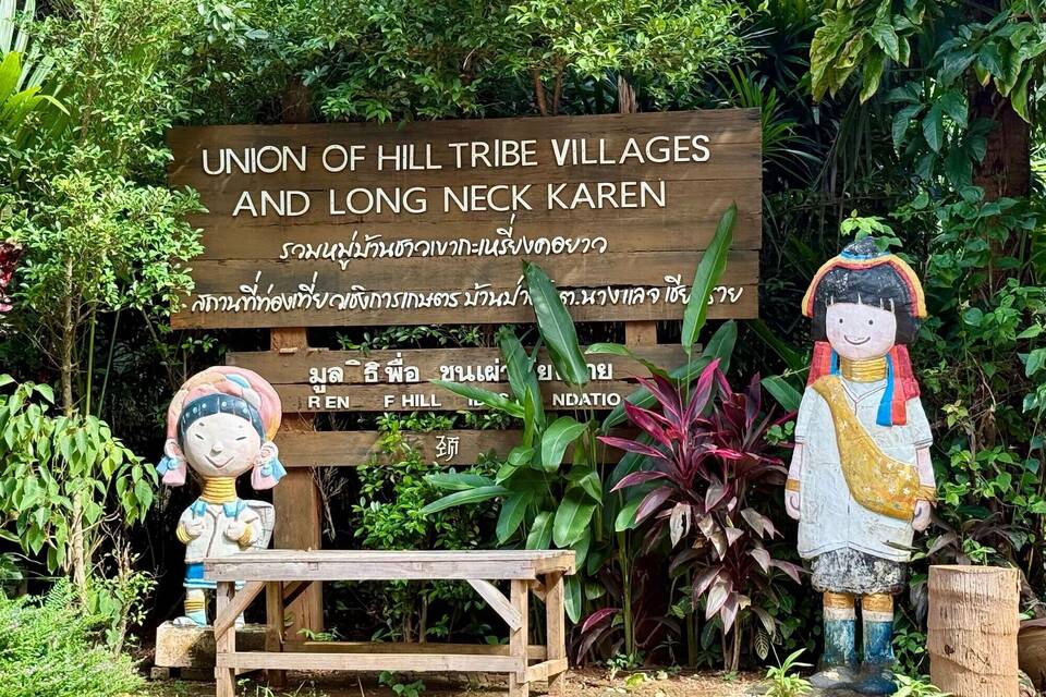 Langhalsfrauen - «Long Neck Karen» - im Norden Thailands