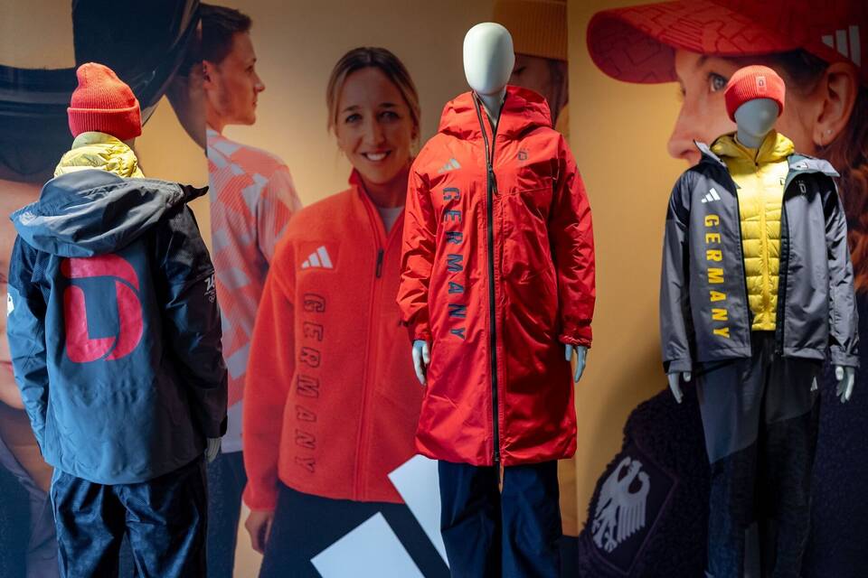 Olympische Winterspiele 2026 - offizielle Ausrüstung Olympische Winterspiele 2026 - offizielle Ausrüstung