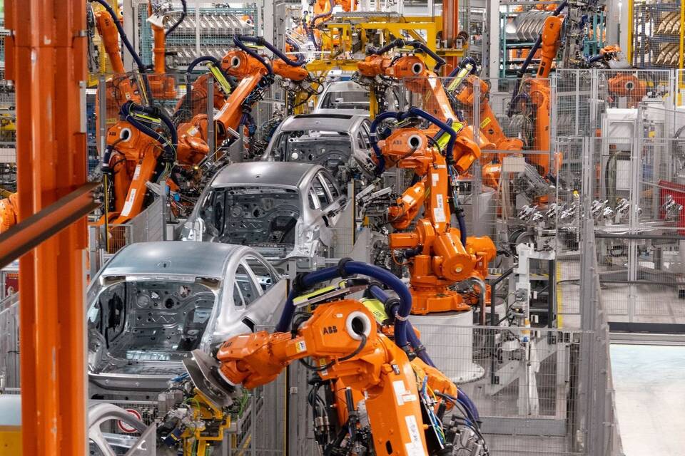 Roboter von ABB im Einsatz bei BMW