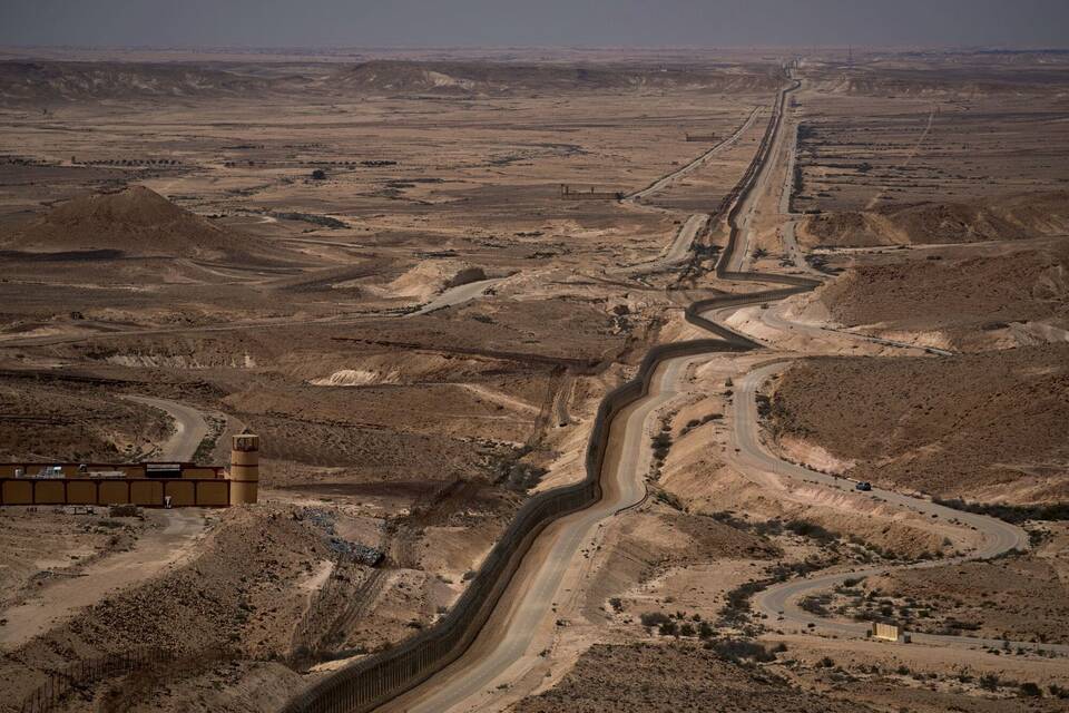 Grenzstraße zwischen Israel und Ägypten Grenzstraße zwischen Israel und Ägypten