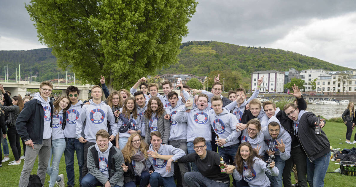Abi 2017: Die Feier auf der Heidelberger Neckarwiese - Startseite rnz.de - Rhein-Neckar-Zeitung