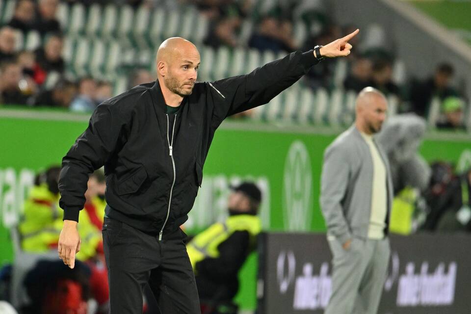 Trainer Paul Simonis vom VfL Wolfsburg