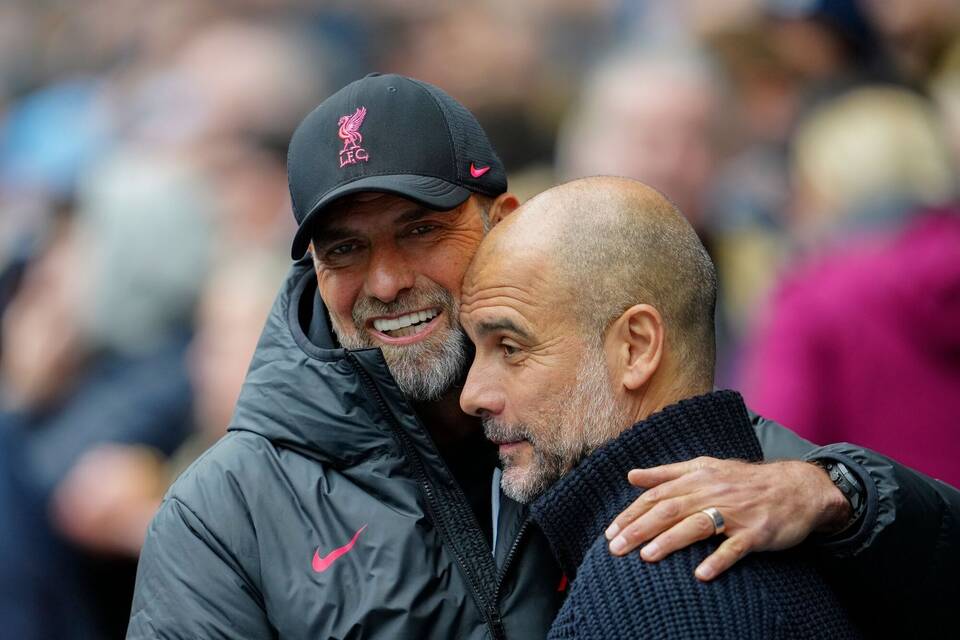 Jürgen Klopp (l) und Pep Guardiola Jürgen Klopp (l) und Pep Guardiola