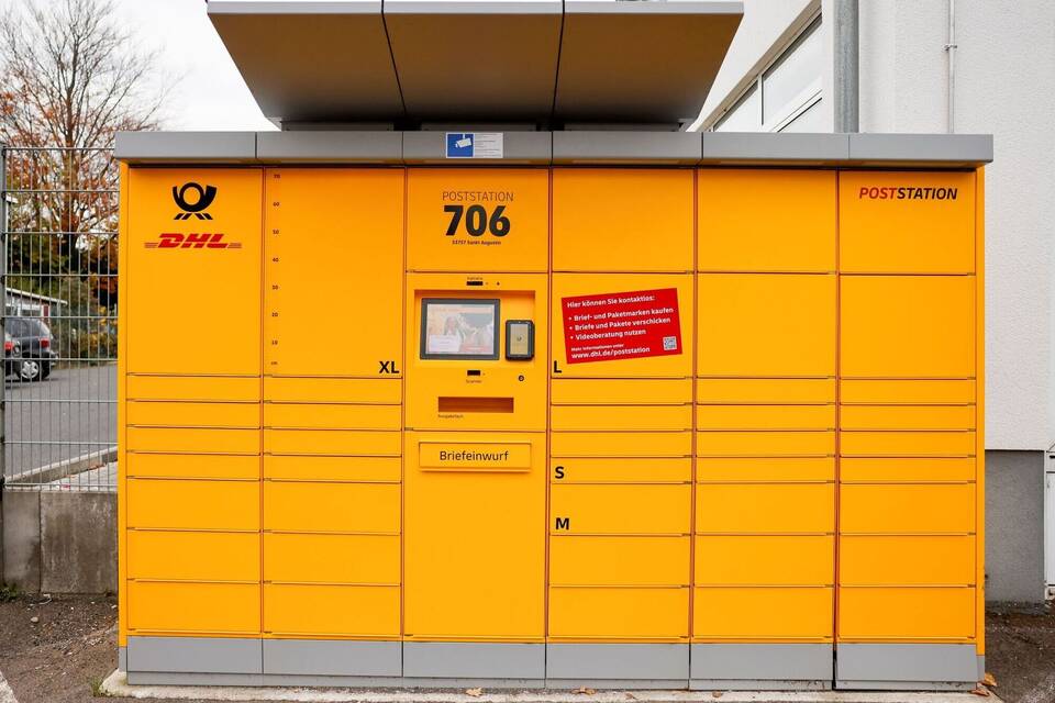 Statt echten Filialen: Post setzt stärker auf Automaten Statt echten Filialen: Post setzt stärker auf Automaten