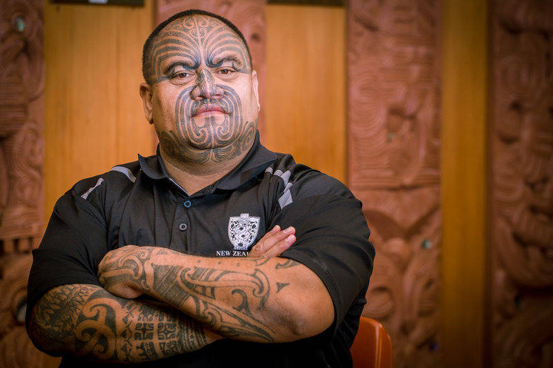 Der Ganze Stolz Im Gesicht Maori Tatowierungen Wieder Popular Gesellschaft Rnz