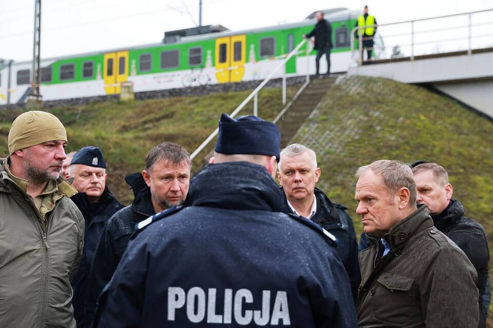Bahnstrecke in Polen durch Sabotage beschädigt Bahnstrecke in Polen durch Sabotage beschädigt