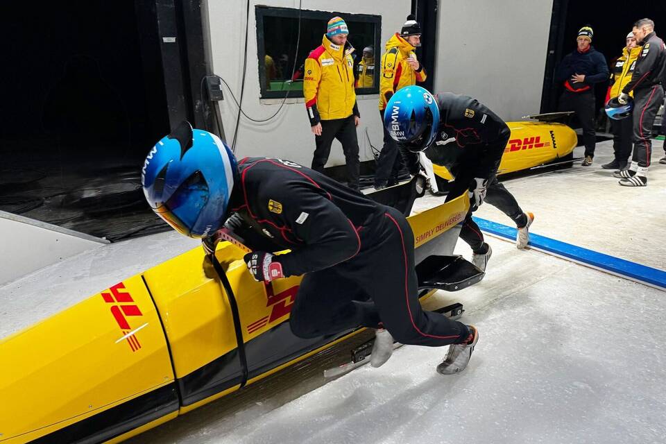 Deutsches Bob-Team testet Olympia-Strecke in Cortina d'Ampezzo