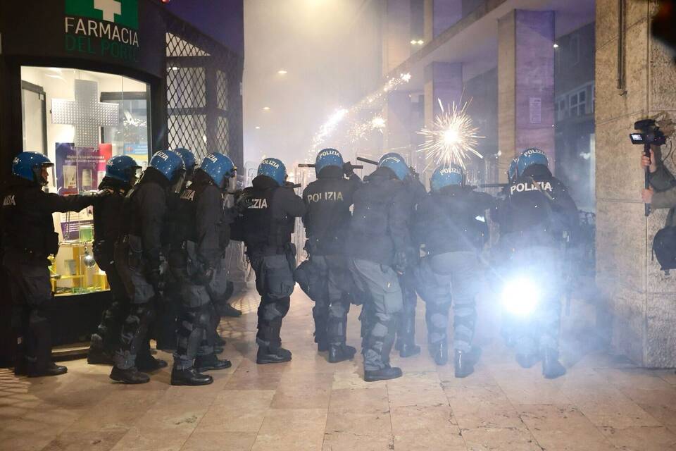 Protest gegen Basketballspiel in Italien