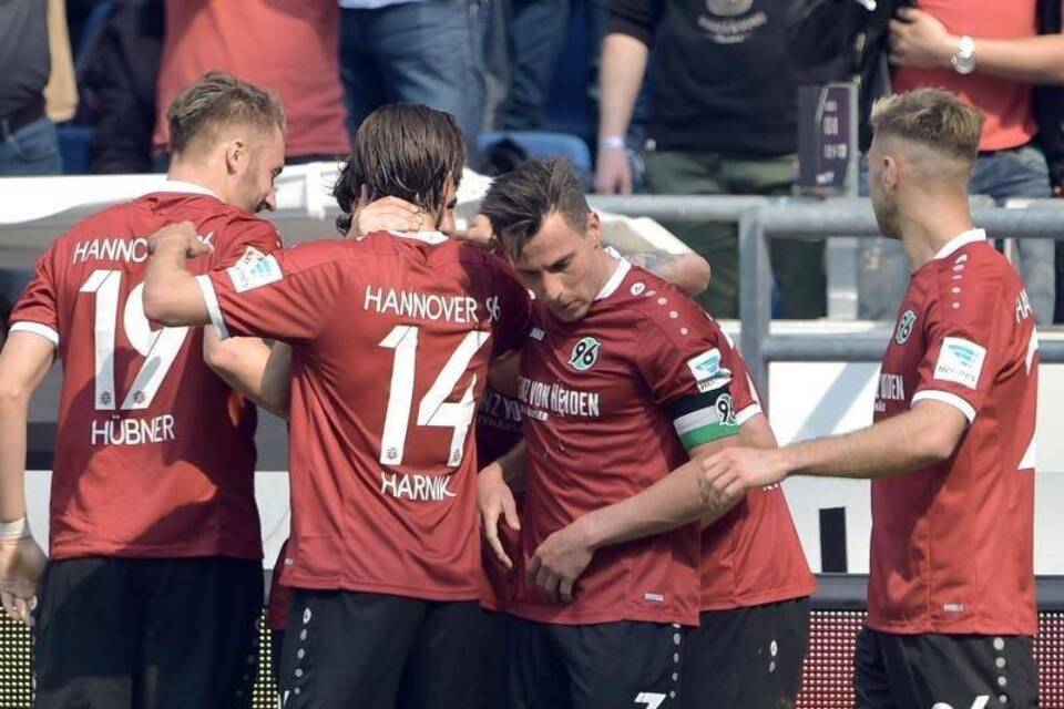 Hannover 96 - VfB Stuttgart Hannover 96 - VfB Stuttgart
