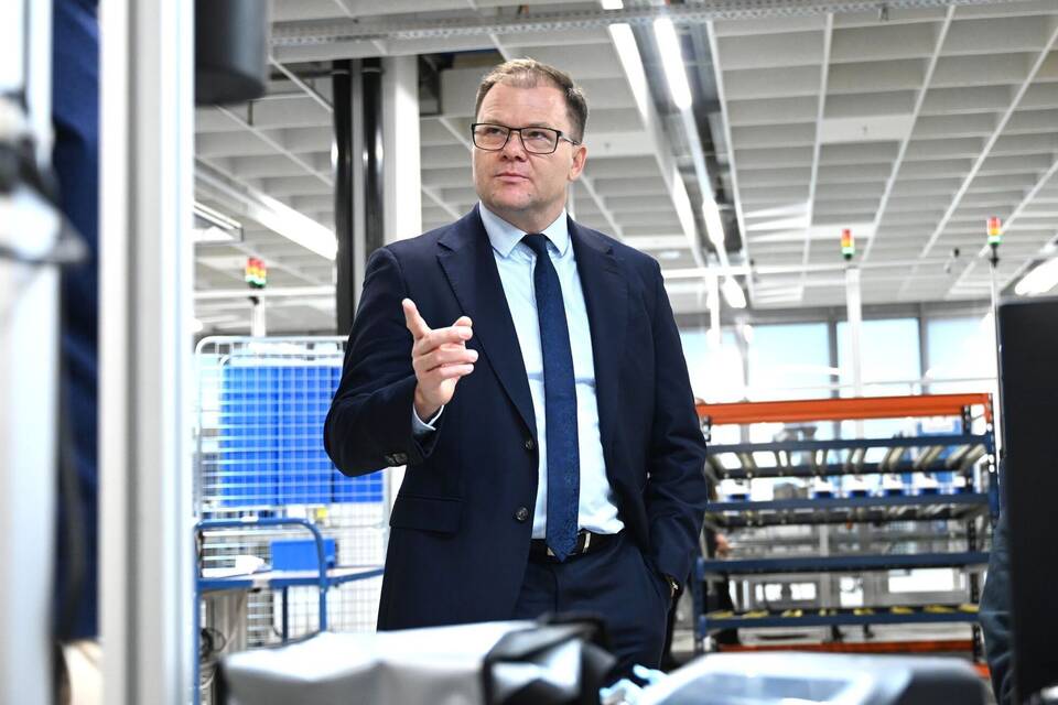 Bundesumweltminister Schneider besucht Rebuy