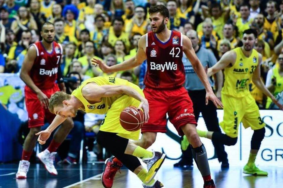 ALBA Berlin - FC Bayern München ALBA Berlin - FC Bayern München