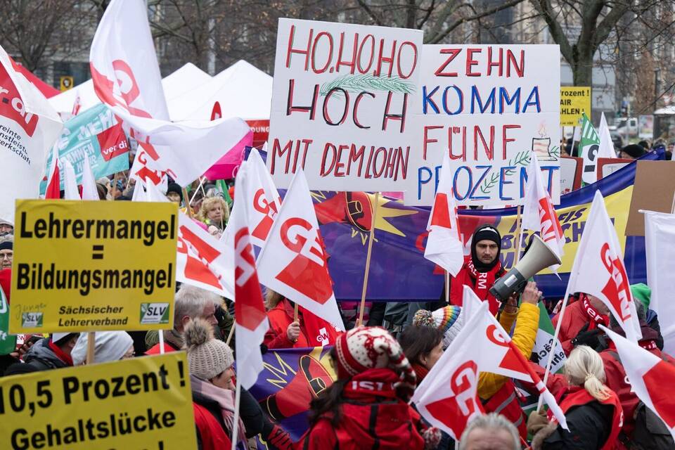 KINA - Nicht jeder darf streiken KINA - Nicht jeder darf streiken