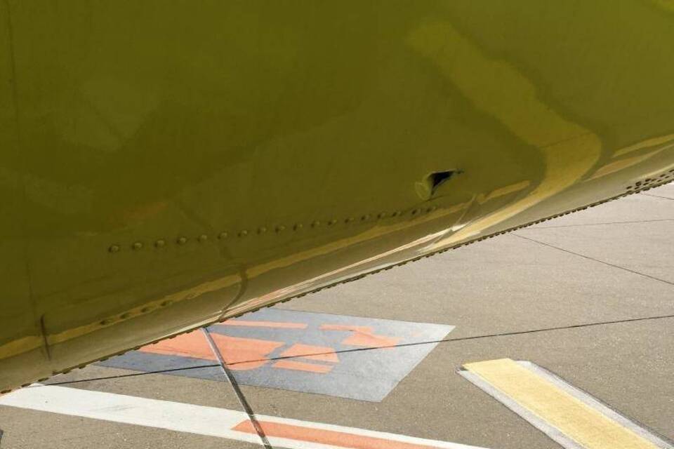 Loch im Flugzeug
