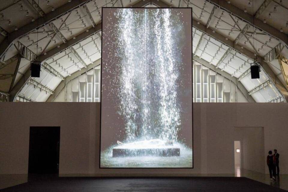 Bill Viola - Installationen Bill Viola - Installationen