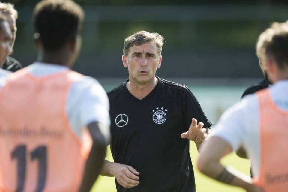 Stefan Kuntz Stefan Kuntz