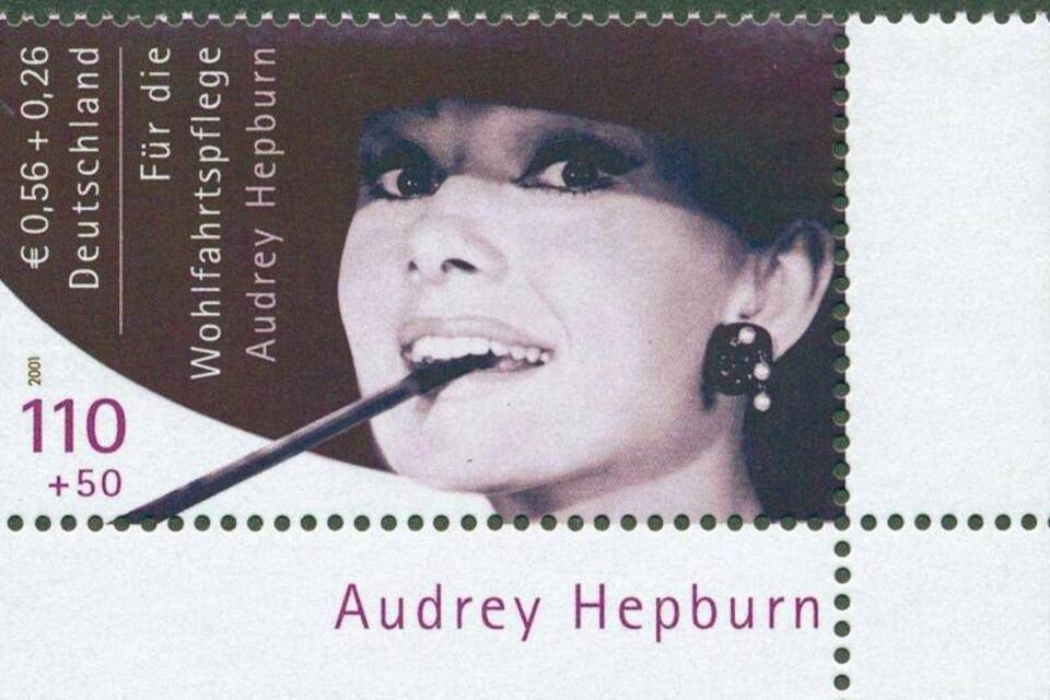 Audrey-Hepburn-Briefmarke für 150.060 Euro versteigert