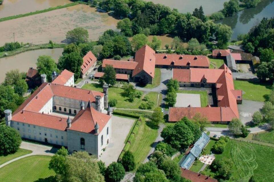 Schloss Derneburg Schloss Derneburg