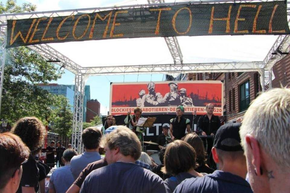 «Welcome to Hell» «Welcome to Hell»