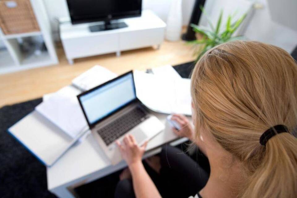 Arbeit am Laptop Arbeit am Laptop