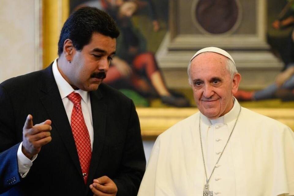 Nicolás Maduro und Papst Franziskus Nicolás Maduro und Papst Franziskus