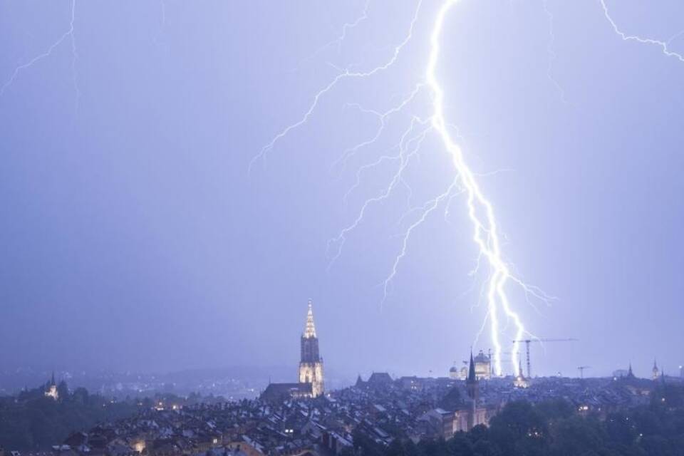 Blitze über Bern
