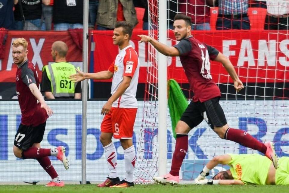 Jahn Regensburg - 1. FC Nürnberg Jahn Regensburg - 1. FC Nürnberg