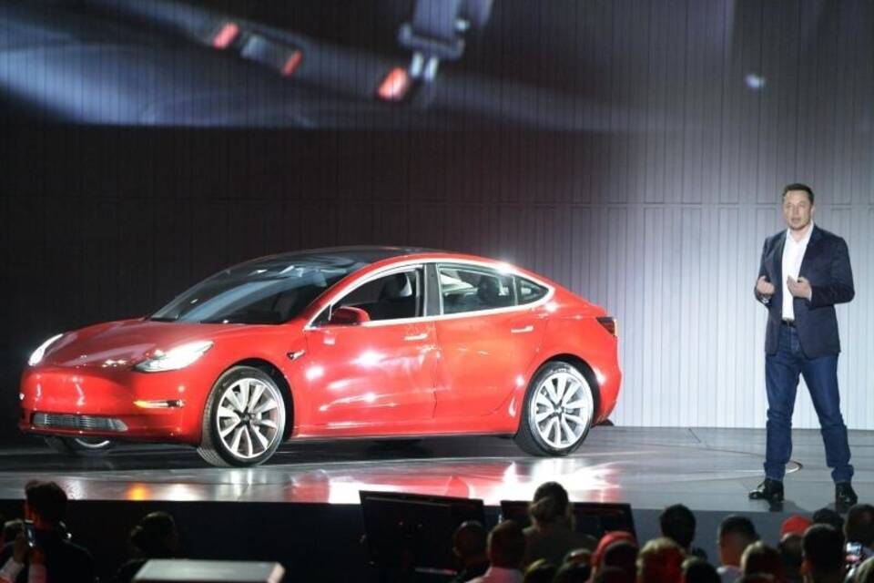 Tesla Model 3 Tesla Model 3
