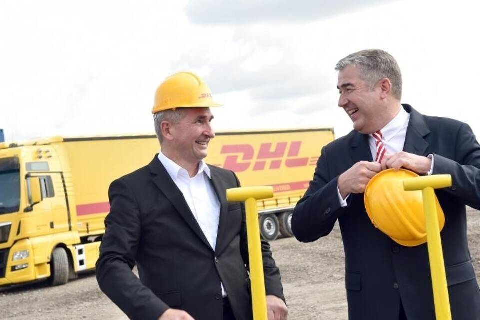 Spatestich DHL Logistikzentrum Bochum Spatestich DHL Logistikzentrum Bochum