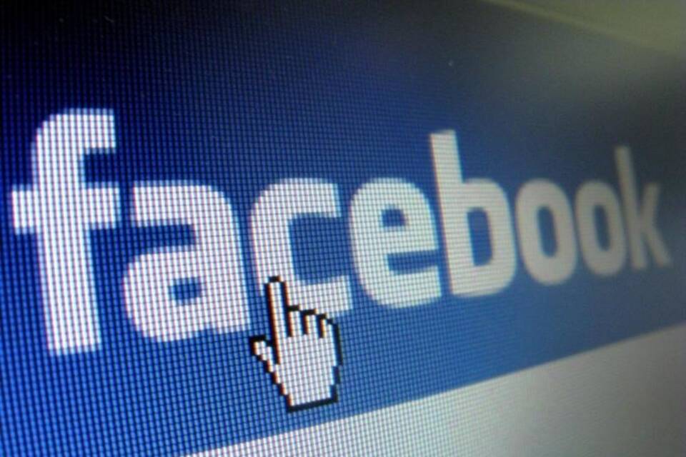 Facebook Facebook