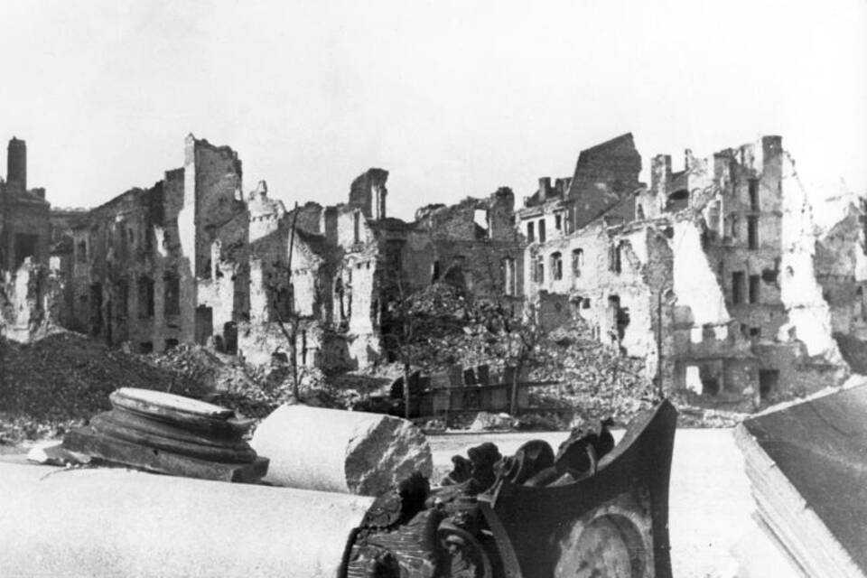 Zerstörtes Warschau Zerstörtes Warschau