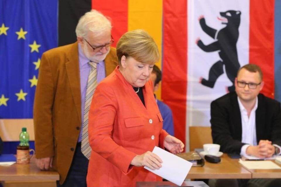 Merkel gibt Stimme ab