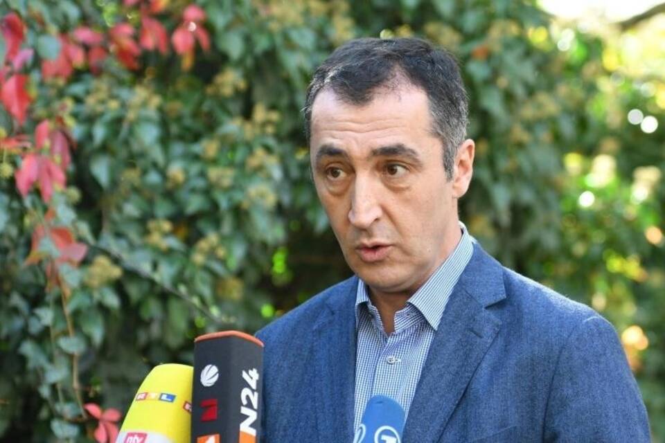 Cem Özdemir Cem Özdemir