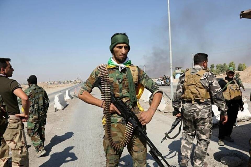 Iraks Armee rückt vor