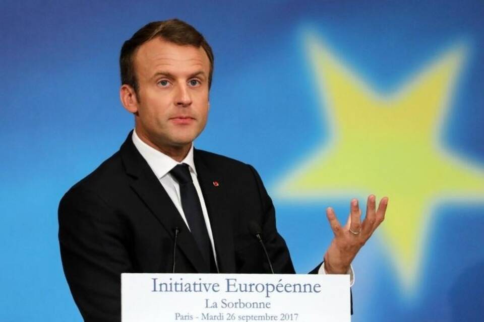 Macron Macron