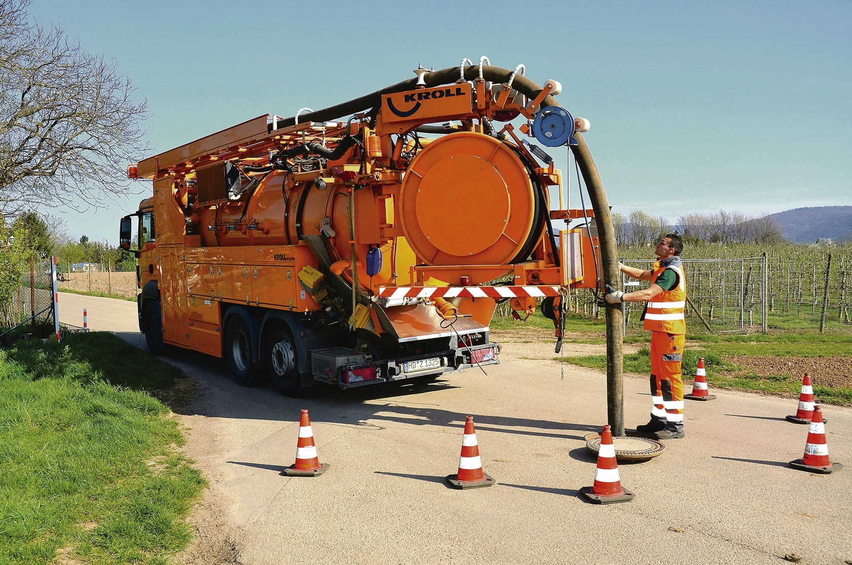 Wie kann ich mich an die Kanalisation der Stadt anschließen?