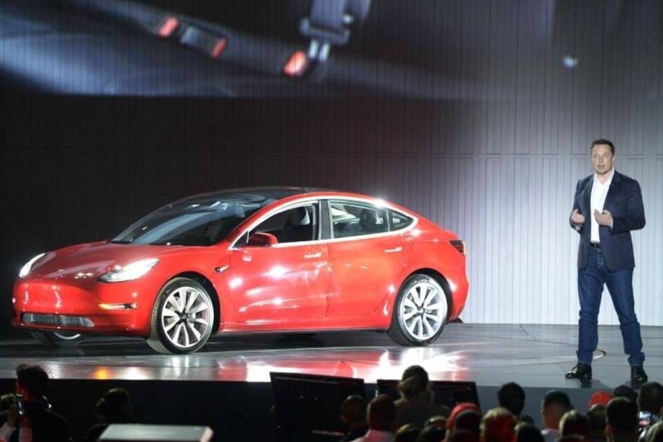 Tesla Model 3 Tesla Model 3