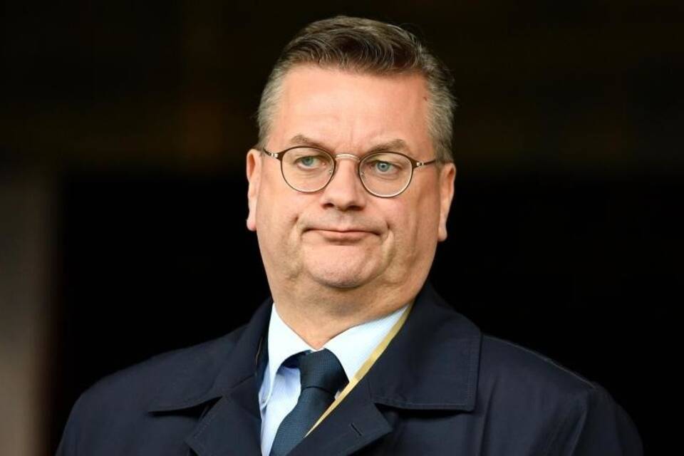 Reinhard Grindel Reinhard Grindel