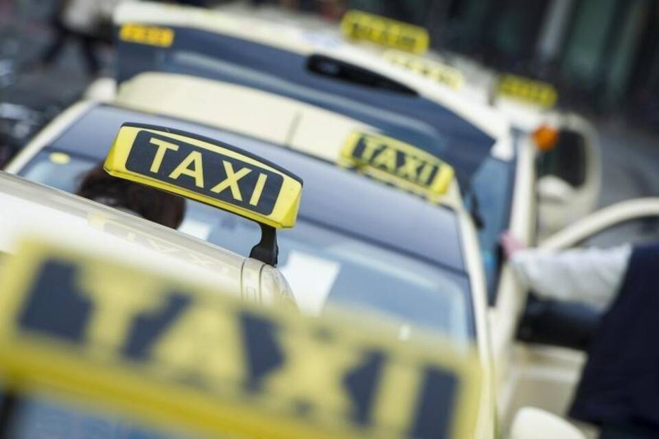Taxis Taxis