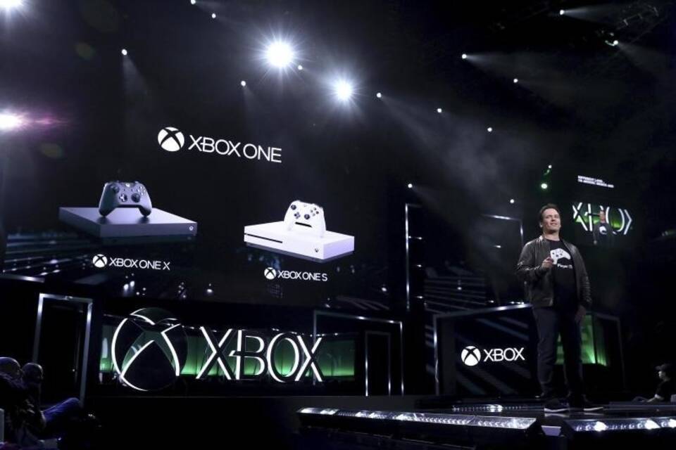 Xbox One X Xbox One X