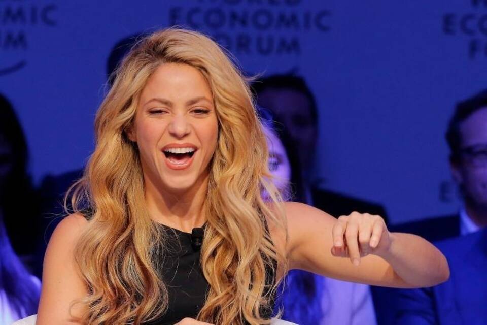Shakira Shakira